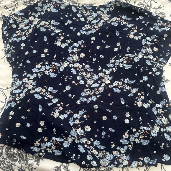 Maurice’s Floral Button Up Blouse - Picture 4 of 4